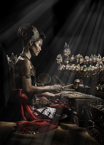 555 - GAMELAN PLAYER - ZEN ADITHYA - indonesia.jpg